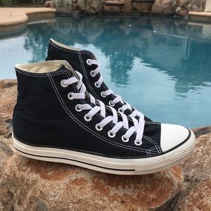 BLACK HIGH-TOP CONVERSE | Womens 10/Mens 8